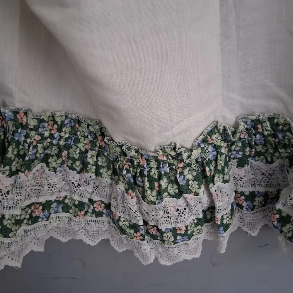 Vintage 90s Kitchen Curtains 4 Panels Cream Floral Ruffle Lace Trim 32in L